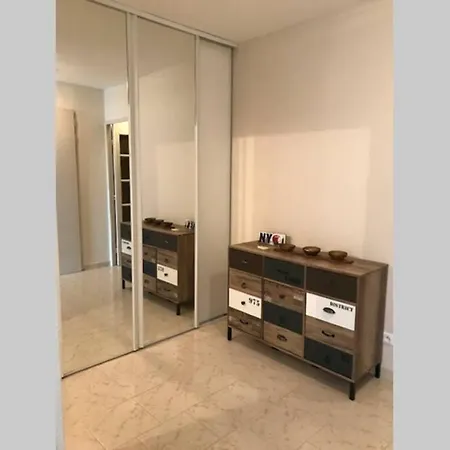 T1 Balcon Vue アパート ラシオタ